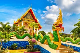 Phra Nang Shrine: A Vibrant Thai Temple Entrance