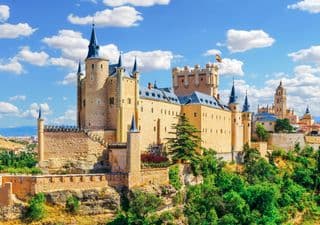Segovia's Alcázar Castle: A Royal Fortress atop the Mountainside