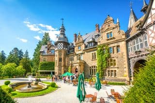 Rauischholzhausen Castle in Summer