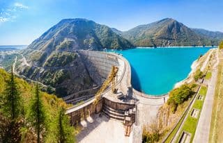 The Inguri Dam: A Colossal Hydraulic Structure amidst the Caucasus Mountains