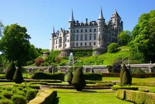 Dunrobin Castle: A Jewel of Scottish Architecture amidst the Majestic Gardens