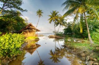 Traditional Bungalow by the Tropical Stream in Tanjong Jara, Malaysia
