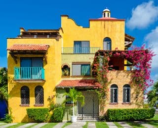 Vibrant Mexican-style Residence in Playa del Carmen