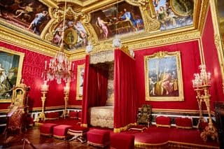 Versailles' Royal Bedroom: A Glimpse into History