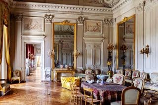 Versailles Hall of Mirrors: A Royal Reflection