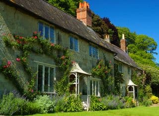 English Countryside Charm: Somerset Stone Cottage