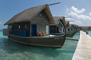 Overwater Boat Resorts in the Maldives