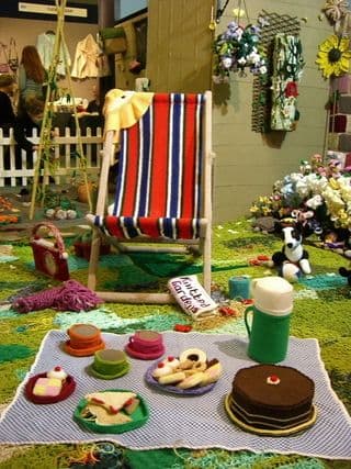 Yarn-Built Picnic Scene