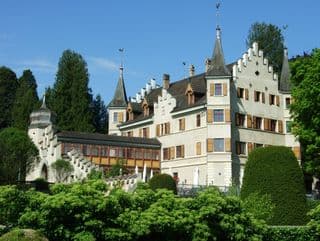 Elegant Seeburg Castle amidst Swiss Alps