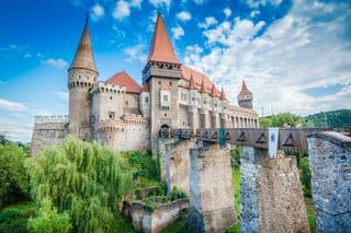 Hunyad Castle: A Gothic Marvel in Transylvania