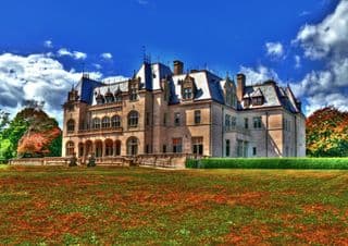 Elegant Victorian Mansion by the Cliff Walk