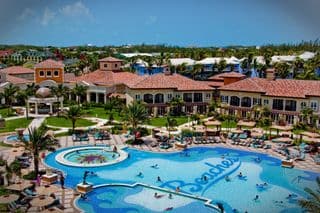 Luxurious Beaches Resort Poolside Paradise