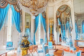 Versailles' Blue Velvet Salon: A Glimpse into Royal Elegance