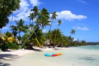 Haapiti Beach, Lagoon Kayaking Paradise
