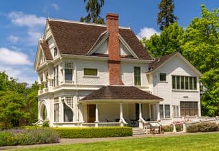 Victorian Elegance in the Heart of Nature