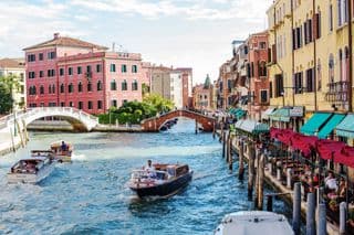 Venice Canal Breeze