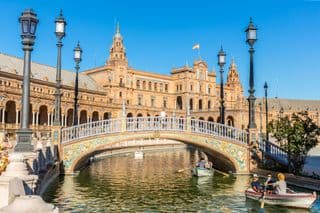 Navigating the Canals of Seville's Plaza de España