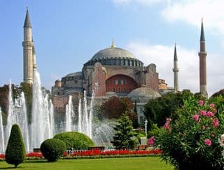 Hagia Sophia in Istanbul: A Symphony of History and Beauty