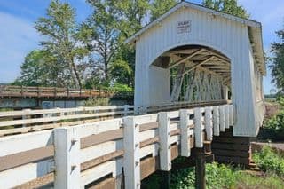 Gilkey Covered Bridge in Oregon