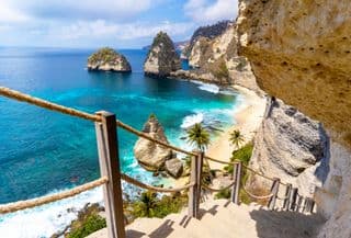 Staircase to Diamond Beach, Nusa Penida