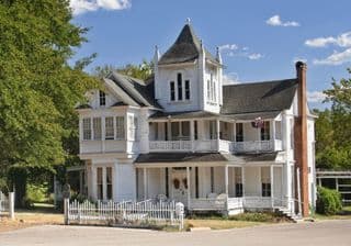 Historic Victorian Mansion in Jacksonville, Texas